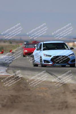 media/Sep-20-2025-Extreme Speed (Sat) [[1fcc23683c]]/Blue (Low Intermediate)/Session 2 (Sunrise)/